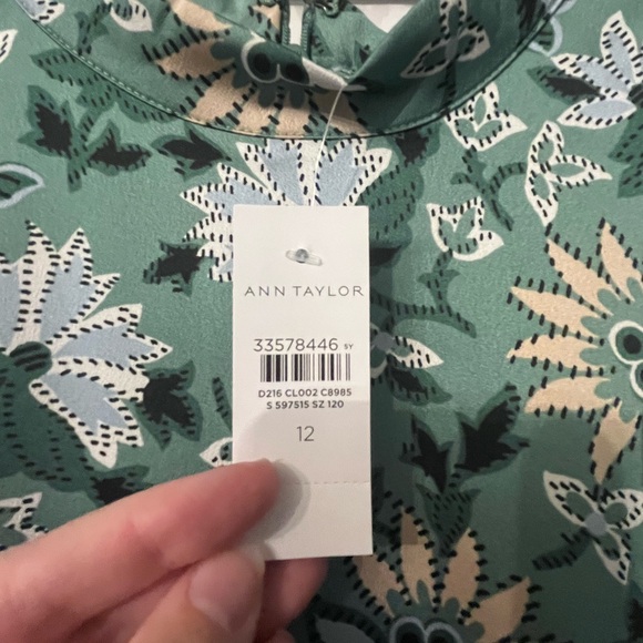 NWT Ann Taylor Size 12 green floral print dress. - Picture 3 of 4